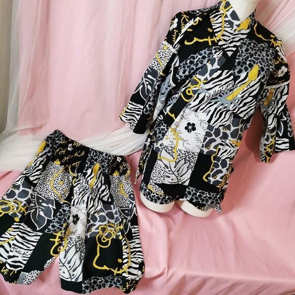 Hello Kitty Outfit Size Small Black Leopard Zebra Gyaru Gal Style Top Shorts Set - Picture 2 of 10